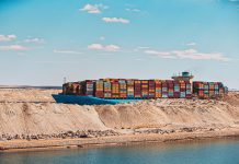Sueski kanal jača promet, ali visoko osiguranje koči potpuni oporavak
