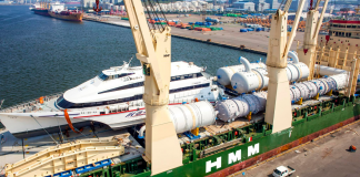 HMM širi flotu novim heavy-lift brodovima: Čeka se i privatizacija najvećeg južnokorejskog brodara