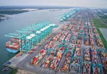 Tri osobe izgubile život u eksploziji na kontejnerskom brodu u Maleziji