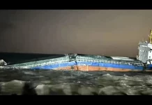 Kineski bulker prelomljen na dva dijela nakon nasukavanja kod Fuzhoua