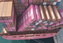 Kaos na Atlantiku: valovi srušili deset redova kontejnera na ONE Continuityju (VIDEO)