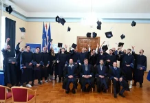 Sveučilište u Zadru ispratilo novu generaciju pomoraca – 55 novih prvostupnika spremno za prvi ukrcaj!