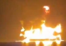 (VIDEO) More u plamenu kod Iraka: projektili pogodili tankere, jedan pomorac poginuo